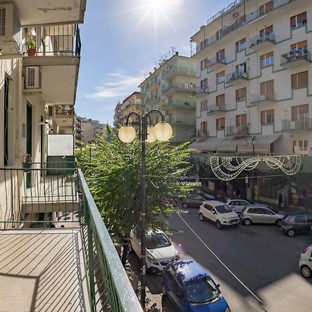 Dame Acomodação com café da manhã Salerno Exterior foto